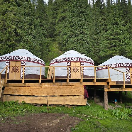 Ethno Yurt Camp Arashan Mineral'nyy Istochnik Mineral'nyy Istochnik Altyn-Arasan Esterno foto